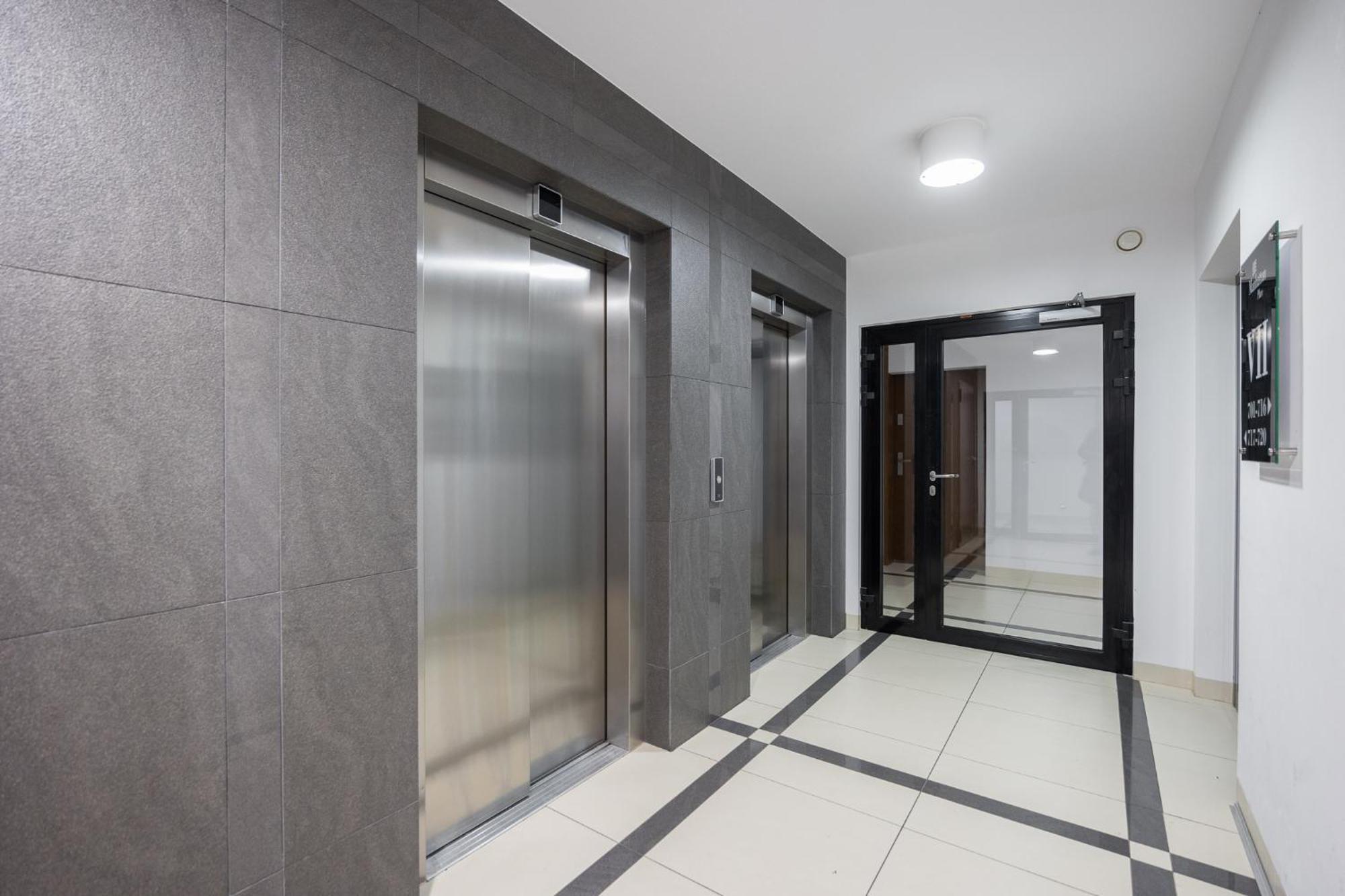 Metro Wilanowska Aparts وارسو المظهر الخارجي الصورة